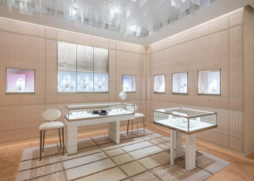 specially custom in super mall design