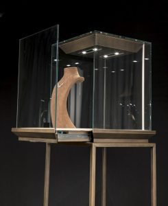 jewelry kiosk