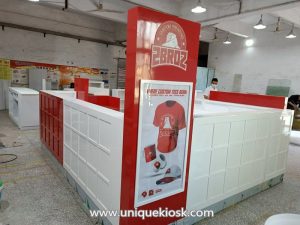 T-shirt kiosk in the USA