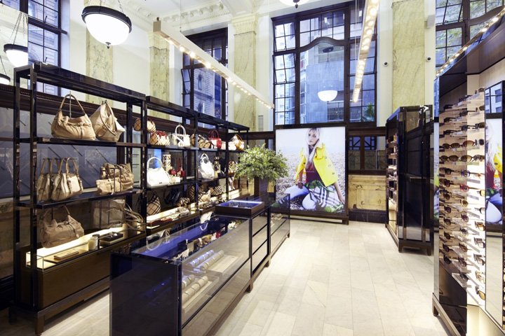 high-end closth store