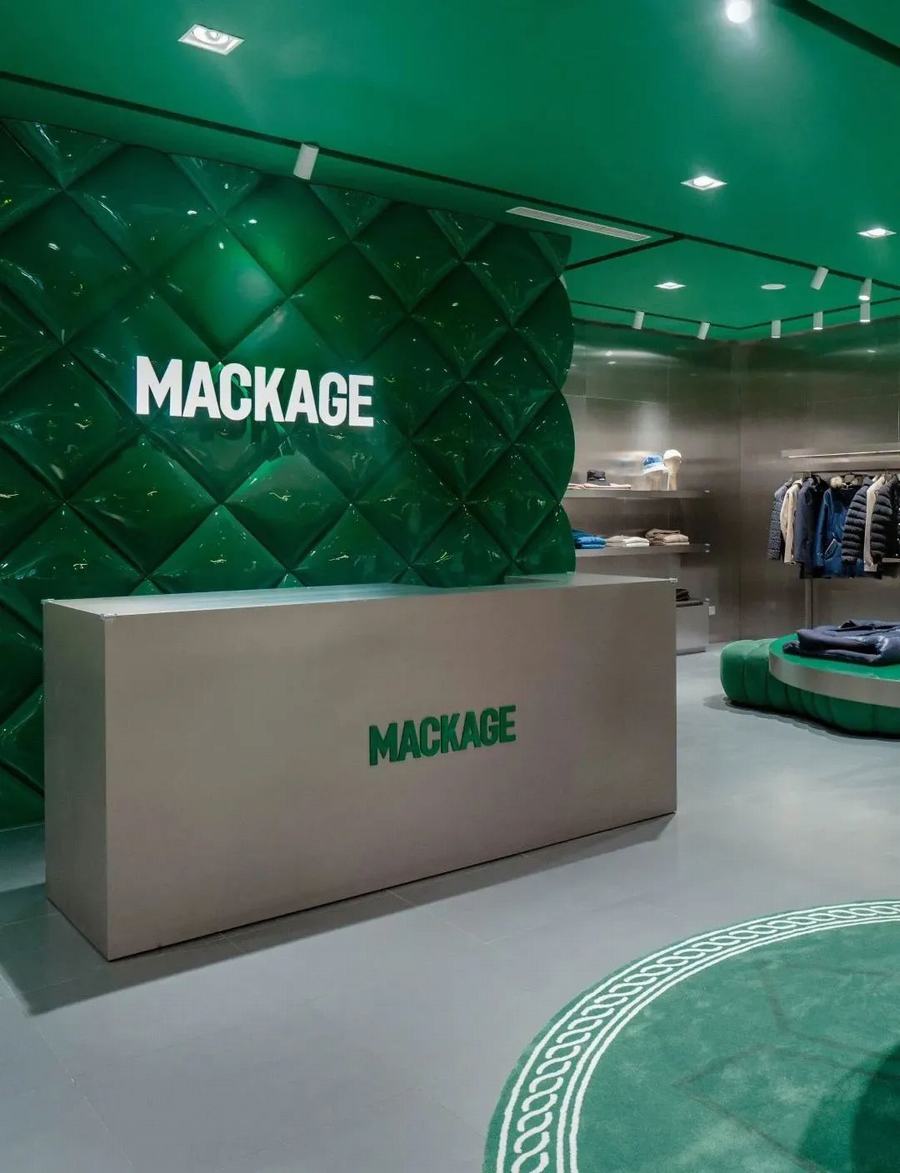clothes store Mackage