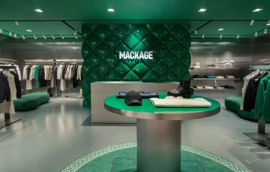 clothes store Mackage