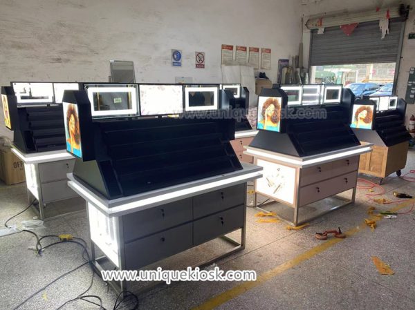 cosmetic stand