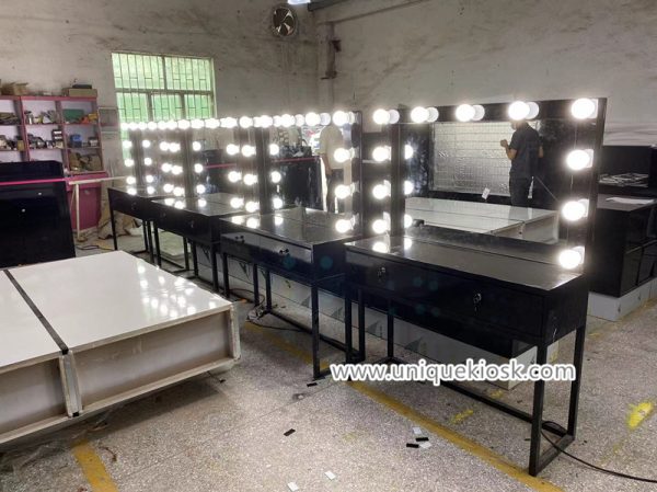 makeup stall