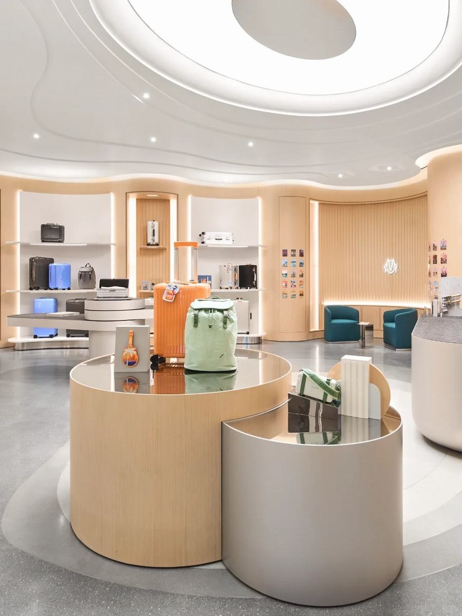 rimowa suitcase shop