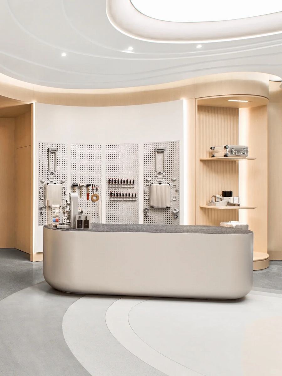 rimowa suitcase shop